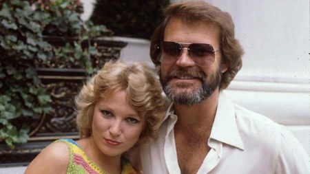 Tanya Tucker used to be in on and off relationship several times and they got engaged twice.